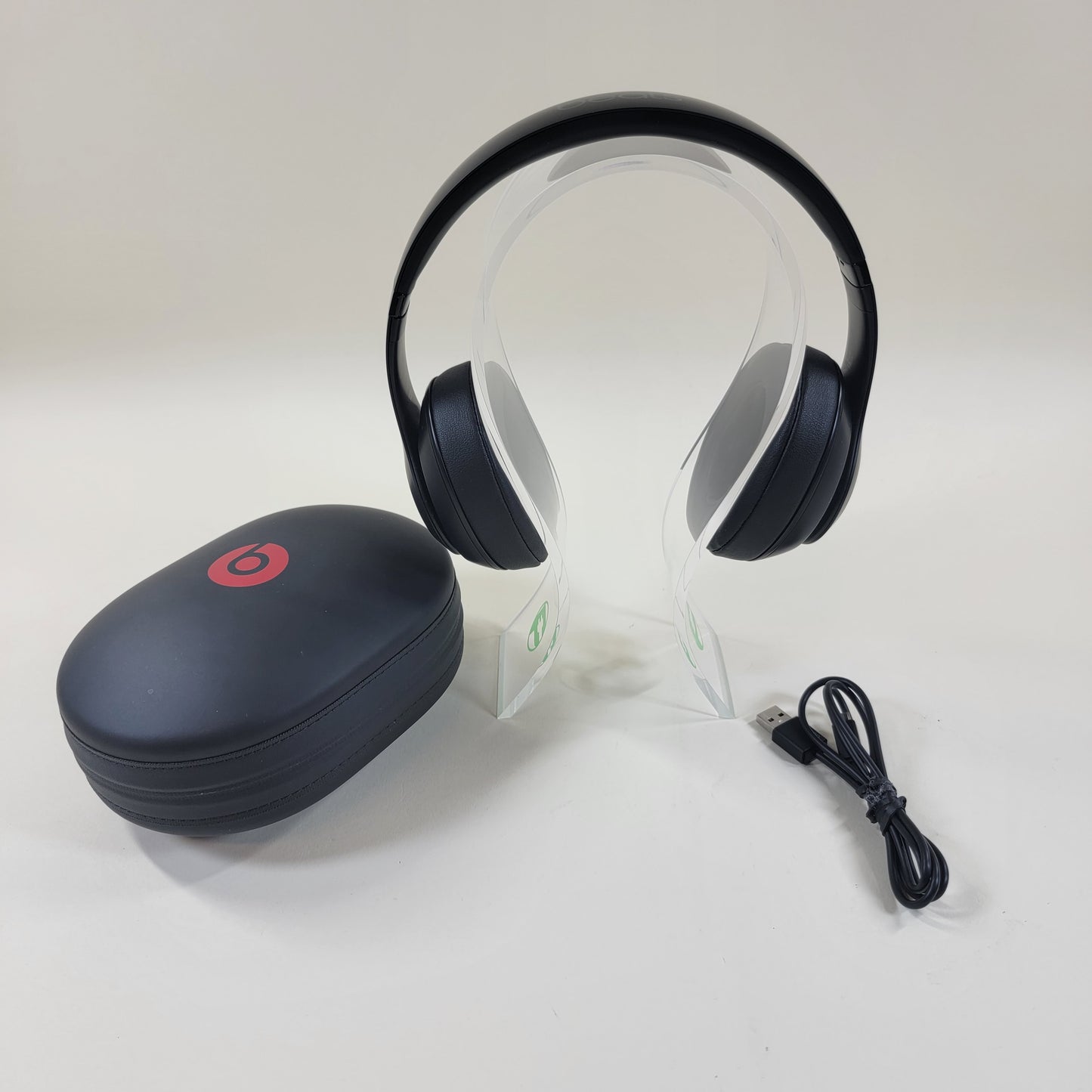 Beats Studio3 Wireless Over-Ear Bluetooth Headphones Black A1914