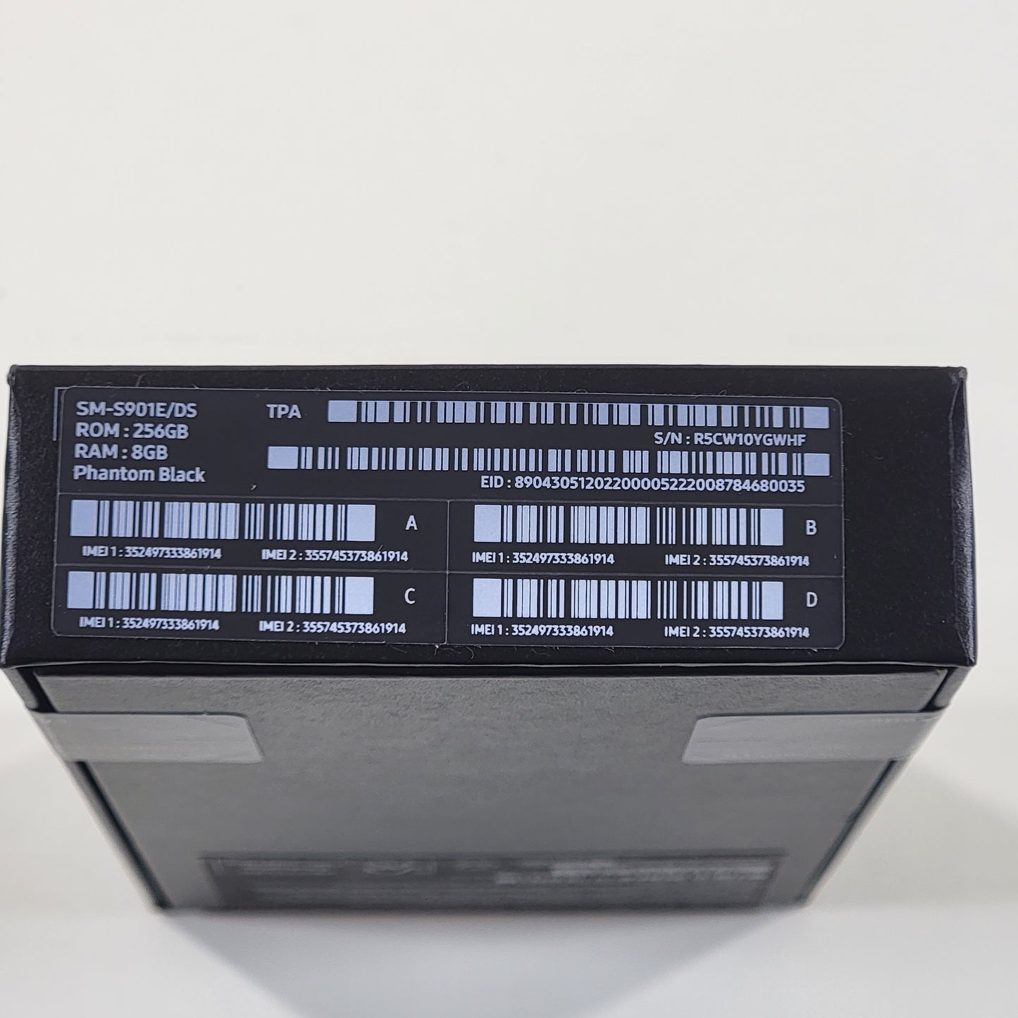 New GSM Unlocked Samsung Galaxy S22 8GB RAM 256GB SM-S901E Black