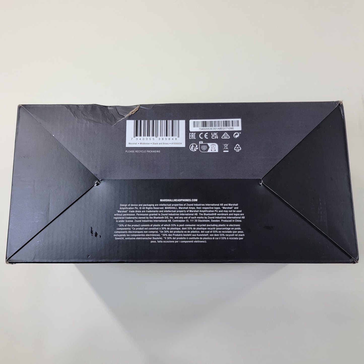 New Marshall Middleton Bluetooth Speaker Black 10060034