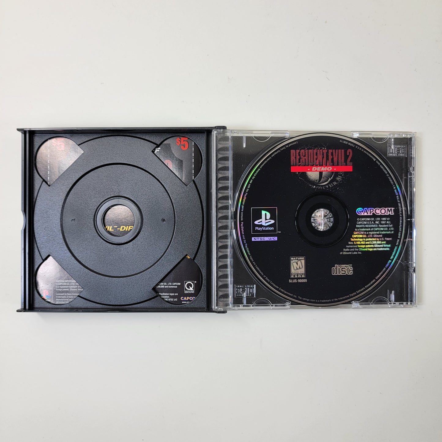 Resident Evil Director's Cut [2 Disc]  (Sony PlayStation 1 PS1,  1997)