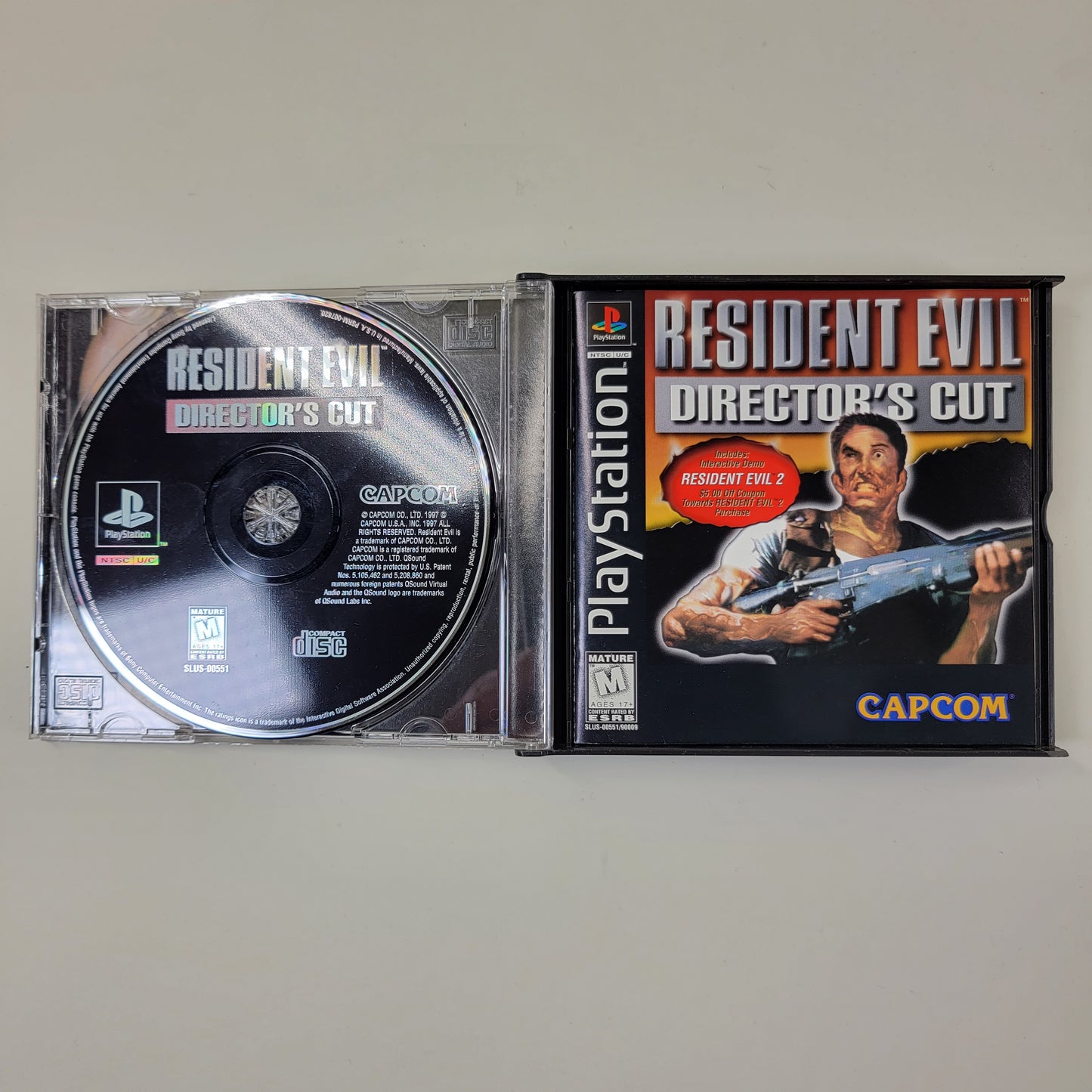 Resident Evil Director's Cut [2 Disc]  (Sony PlayStation 1 PS1,  1997)