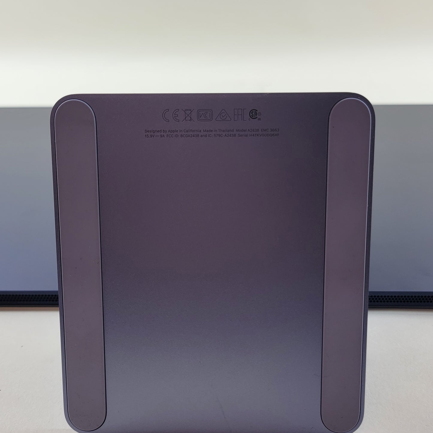 2021 Apple iMac 24" M1 3.2GHz 8GB RAM 256GB SSD Purple A2438