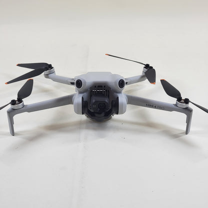 DJI Mini 4 Pro 4K Camera Drone MT4MFVD Fly More Combo