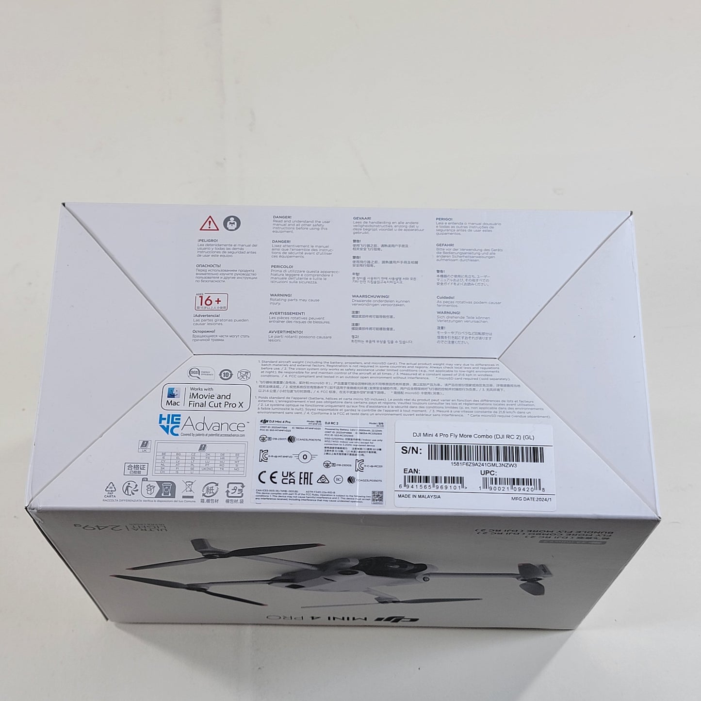 DJI Mini 4 Pro 4K Camera Drone MT4MFVD Fly More Combo