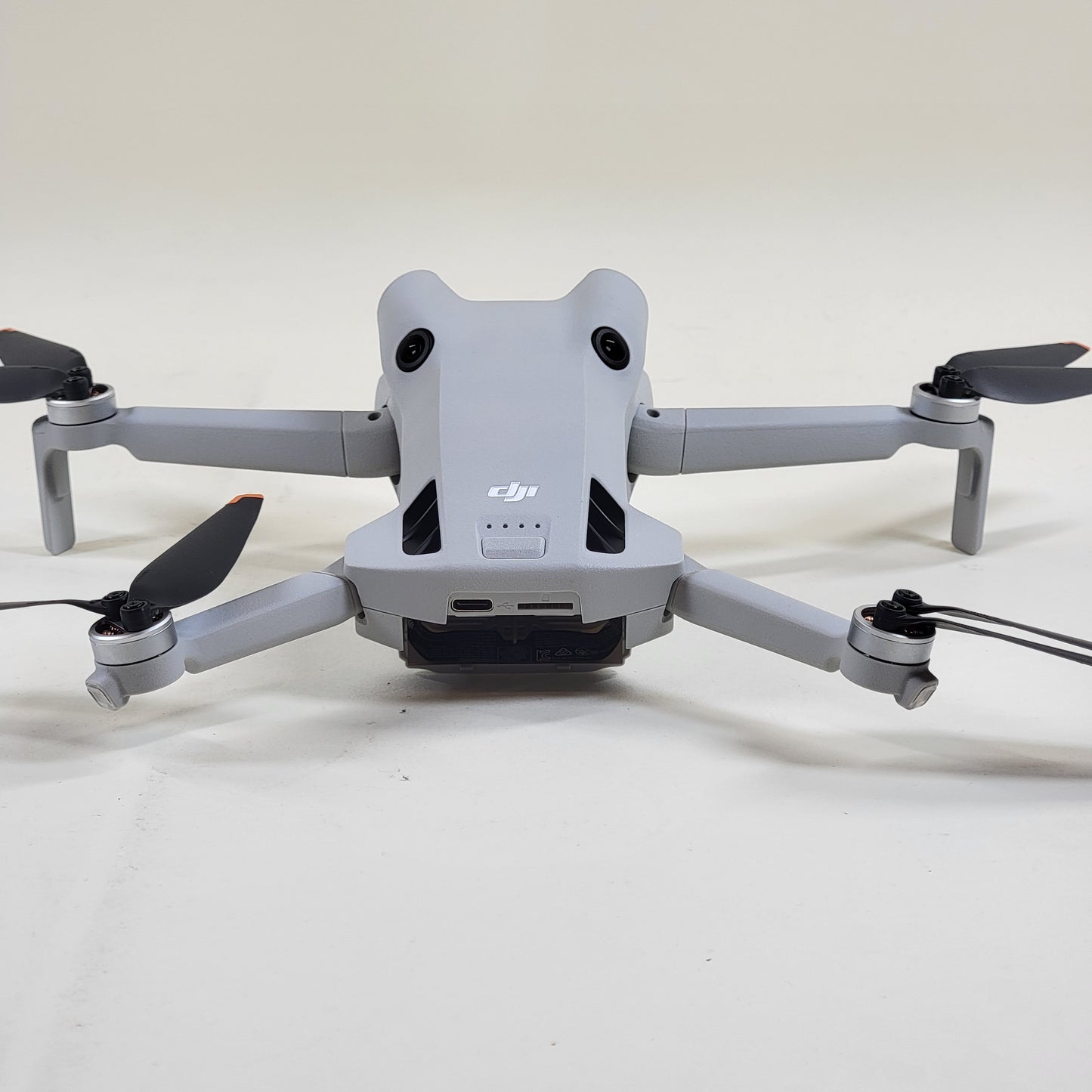 DJI Mini 4 Pro 4K Camera Drone MT4MFVD Fly More Combo