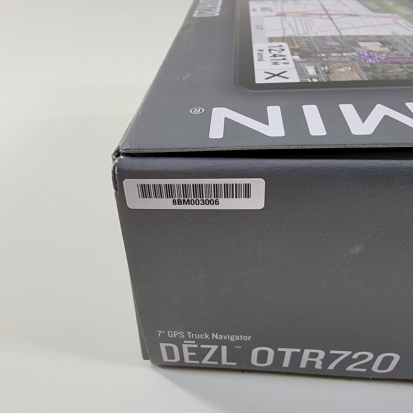 New Garmin Dezl 7" GPS Truck Navigator ORT720