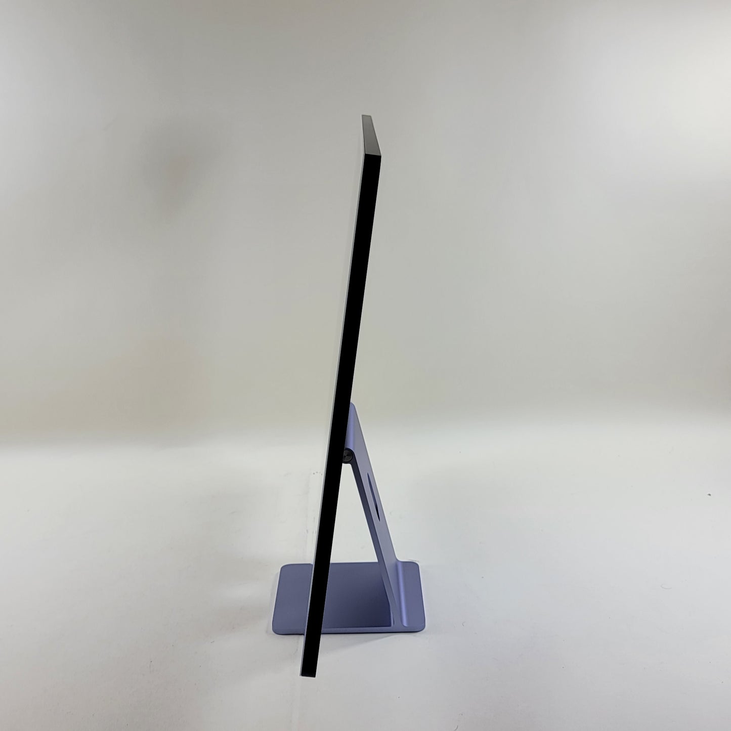 2021 Apple iMac 24" M1 3.2GHz 8GB RAM 256GB SSD Purple A2438