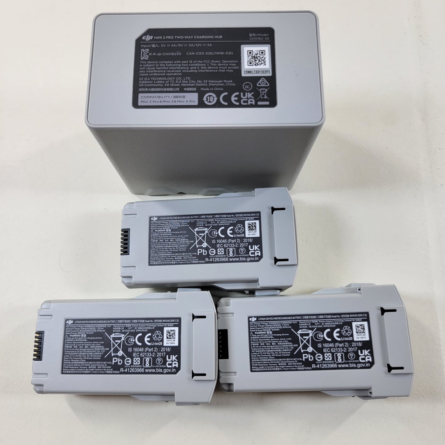 DJI Mini 4 Pro 4K Camera Drone MT4MFVD Fly More Combo