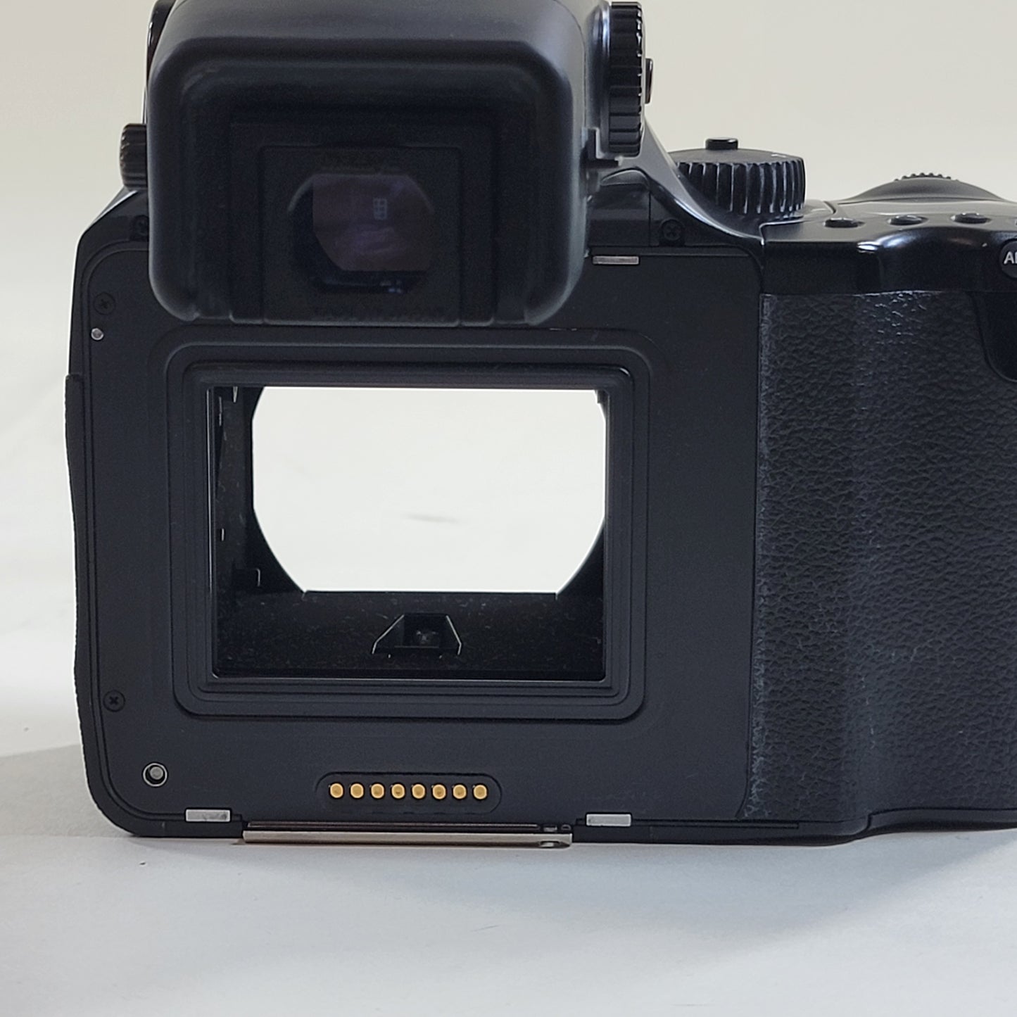 Mamiya 645 AF Film Camera w/ 80mm f/2.8 Lens 120/220 Film Back